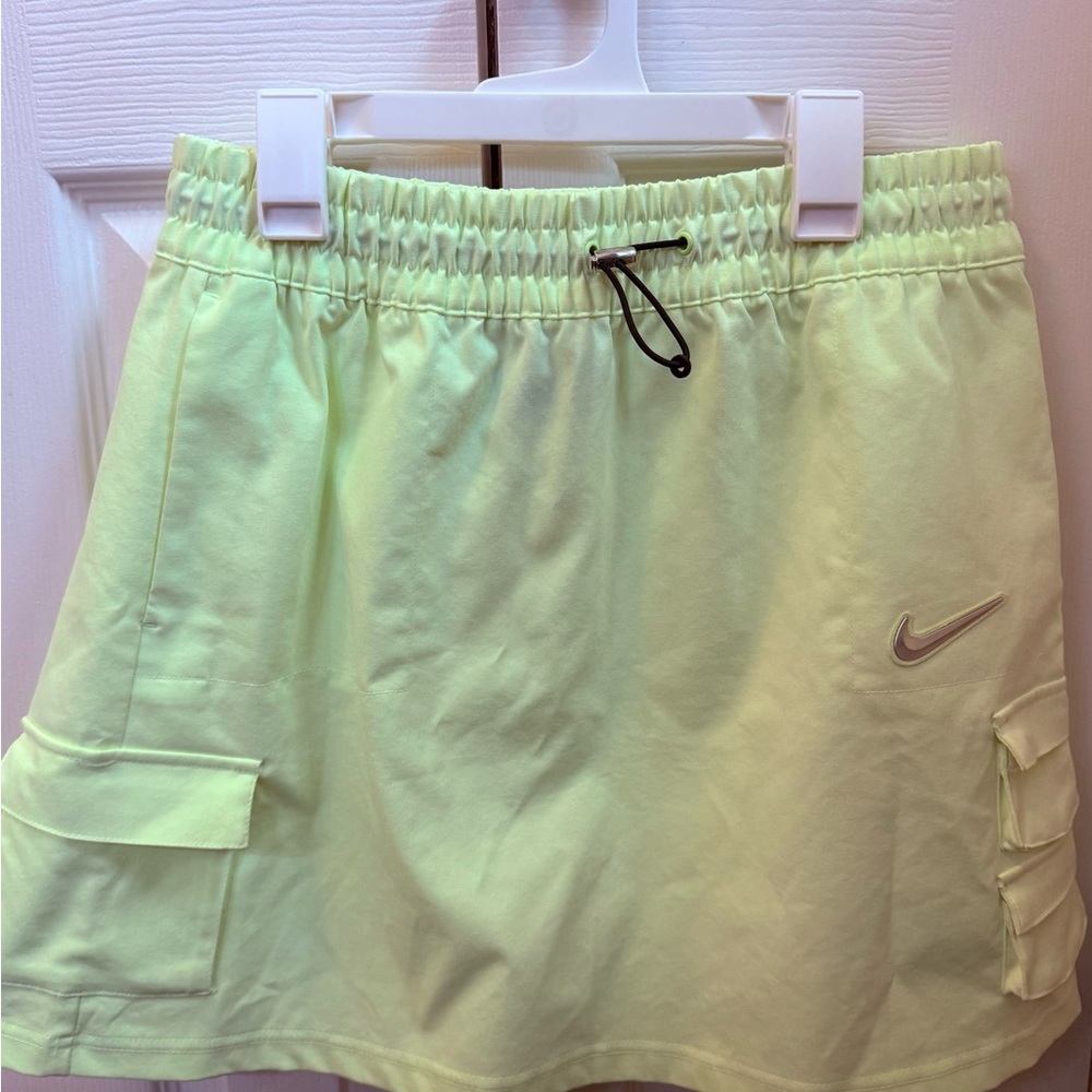 Nike Women's Mint Green Skort